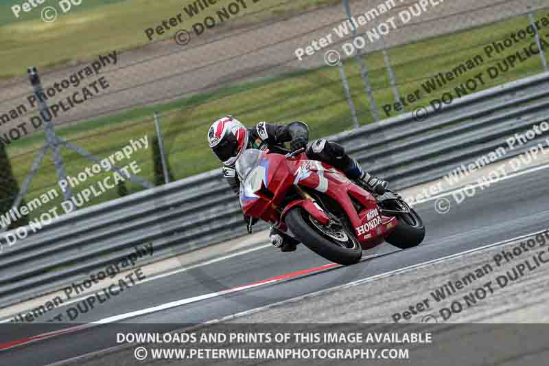 cadwell no limits trackday;cadwell park;cadwell park photographs;cadwell trackday photographs;enduro digital images;event digital images;eventdigitalimages;navarra;no limits trackdays;peter wileman photography;racing digital images;trackday digital images;trackday photos